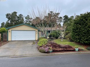 1459 Siano Loop, Florence, OR 97439