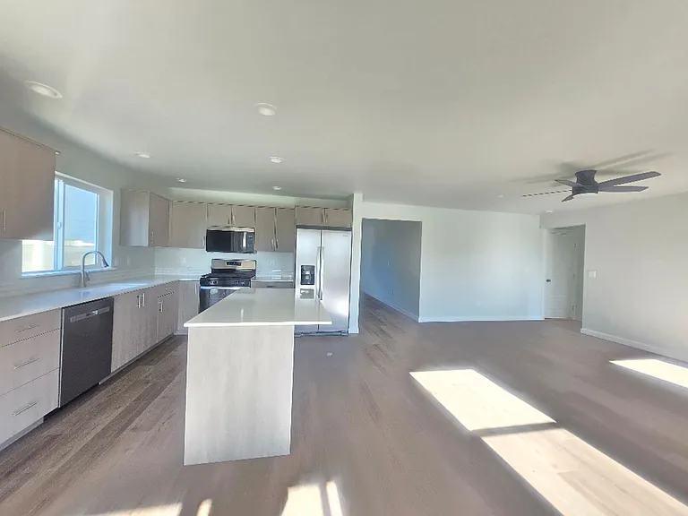 15276 Fuchsia Ave — Photo 5