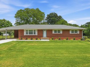 120 River Dr, Tuscumbia, AL 35674