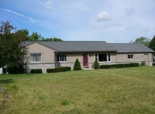 3865 N 144th St, Brookfield, WI 53005