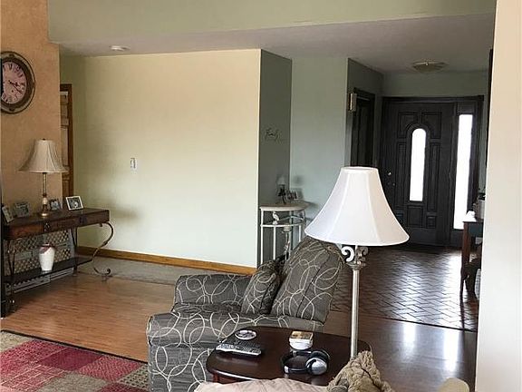 5th image of 7 Marlin Dr