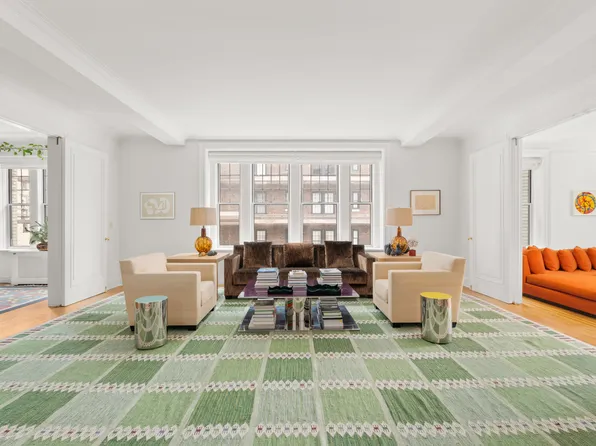 875 Park Avenue image 1 of 12