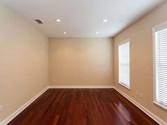 4th image of 17579 NW 181st St