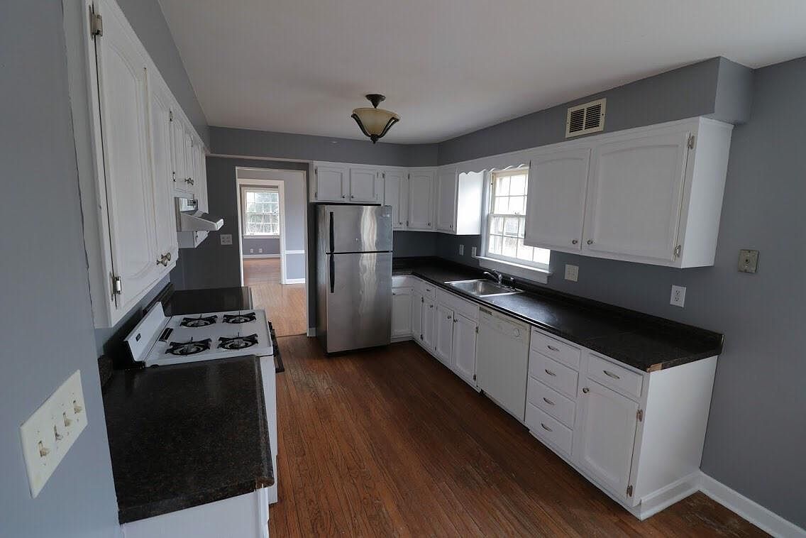 1170 Duncan Ave, Elgin, IL 60120 Zillow