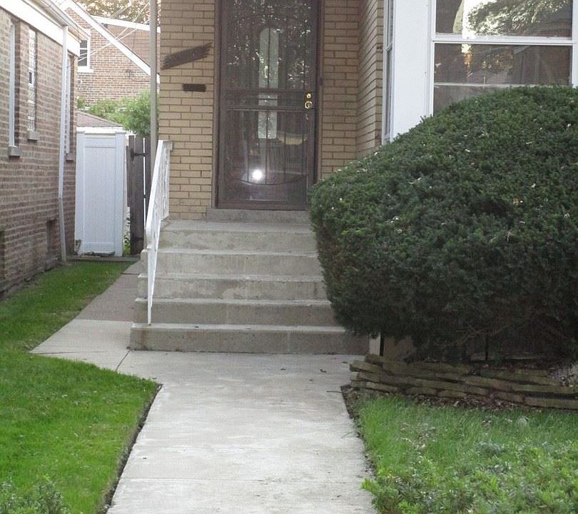 1st image of 8954 S Luella Ave