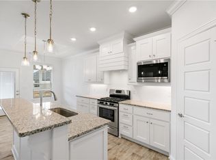 760 Bonnie St, Bentonville, AR 72713