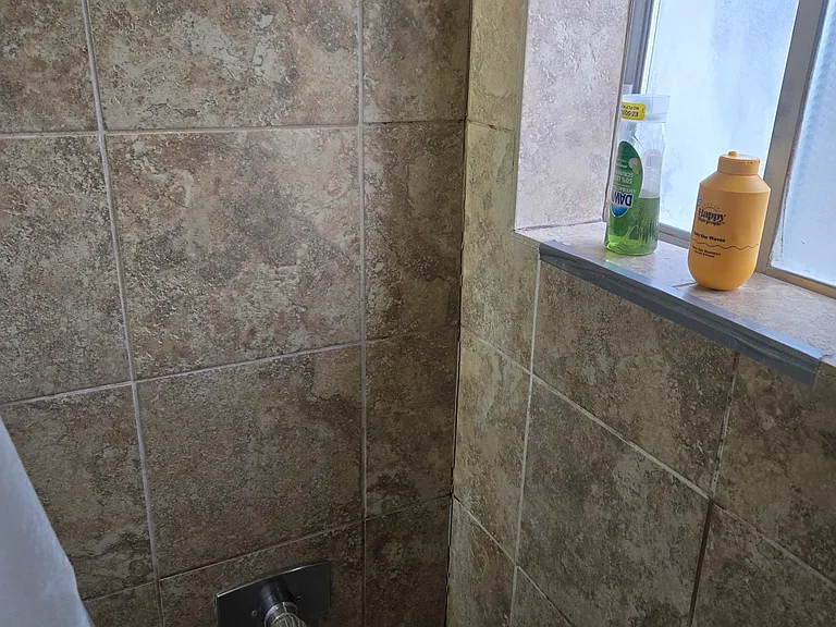 1840 Rood Ave #2 — Photo 7