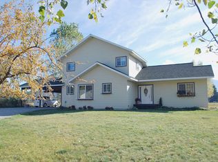 2272 Roosevelt Rd, Moyie Springs, ID 83845