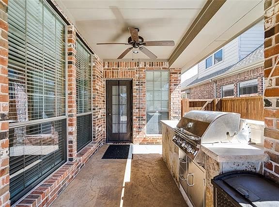 3rd image of 3316 Estes Park Ln