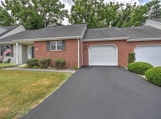 1725 Lakeview Dr #33, Johnson City, TN 37601