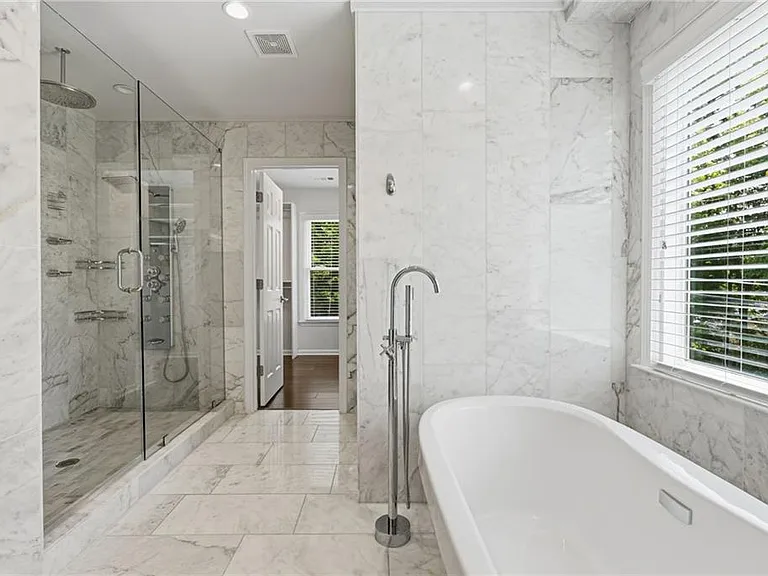 100 Cabots Cove Ct — Photo 37