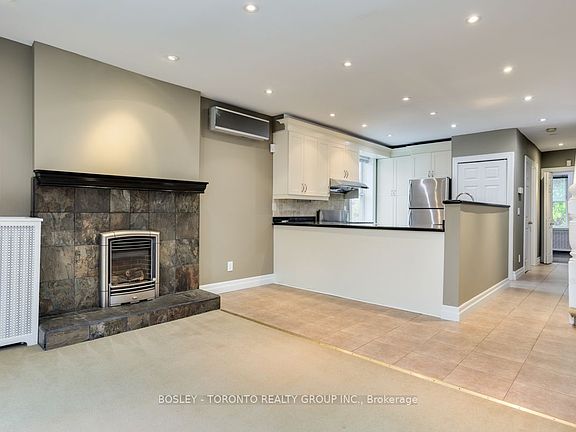 4th image of 253 Bedford Rd
