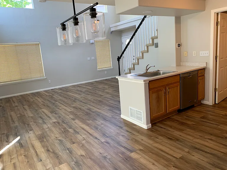 4330 Lyndenwood Point — Photo 4