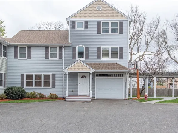 117 Ingell St APT C, Taunton, MA 02780