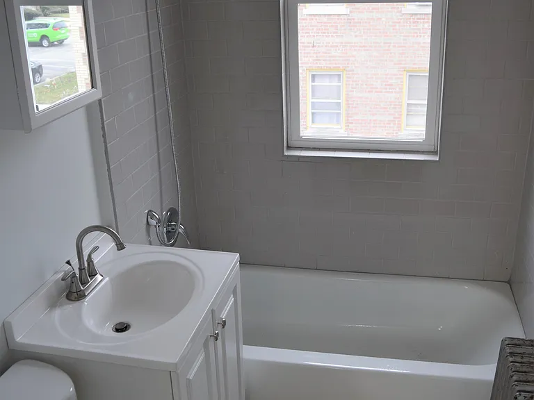 7249 S Campbell Ave #1B — Photo 9