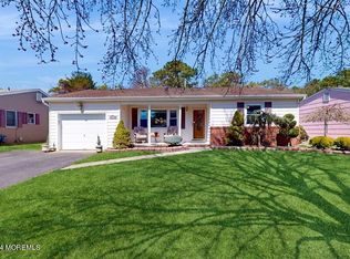 86 Northumberland Dr, Toms River, NJ 08757
