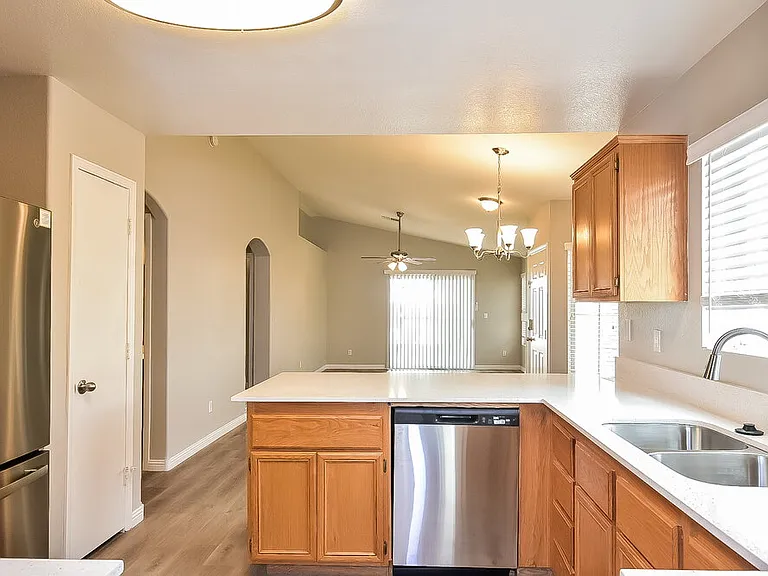 8100 Pursuit Ct — Photo 7