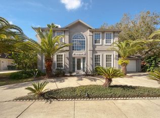 8532 Hunters Creek Dr N, Jacksonville, FL 32256