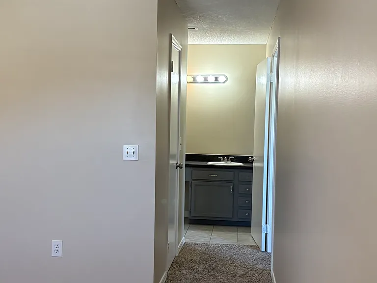 11467 Fort Caroline Lakes Dr N — Photo 26