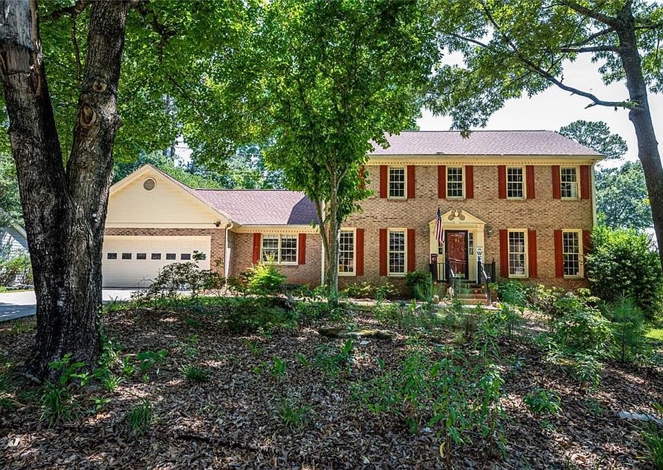 1st image of 392 Brookshire Dr