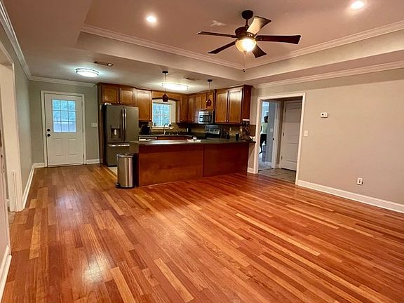 3rd image of 241 Long Pine Dr