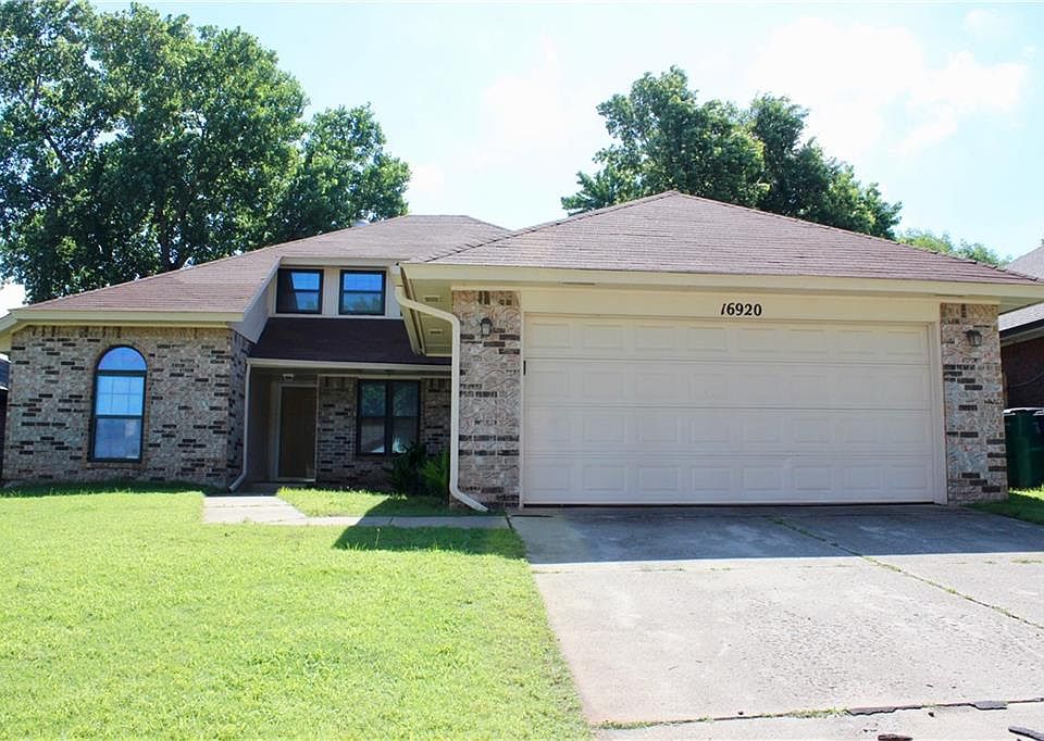 1st image of 16920 Cedarwood Dr