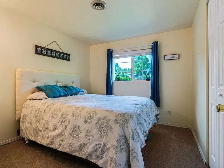 2752 Robinhood Ln NW — Photo 14