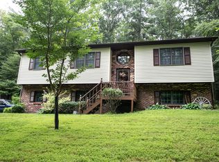 561 Rolling Hill Way, East Stroudsburg, PA 18302
