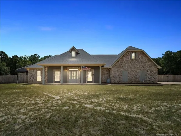 3686 Belview Rd, Leesville, LA 71446