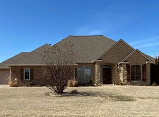 2108 Day Break Ln, Enid, OK 73703