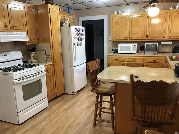 2nd image of 428 Avenue C
