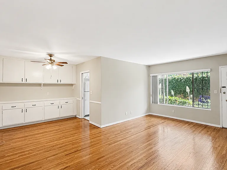 816 N Hayworth Ave #3 — Photo 8