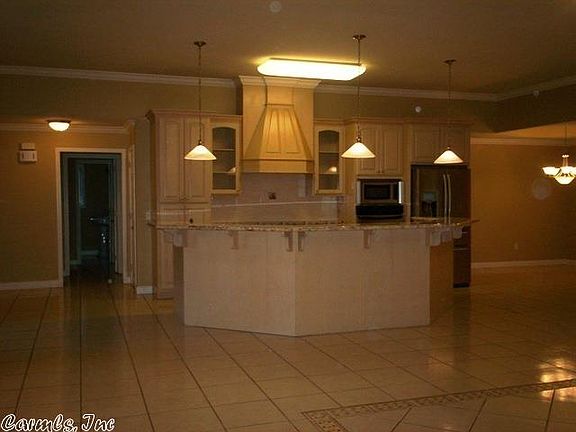3rd image of 202 Bucky Beaver Dr