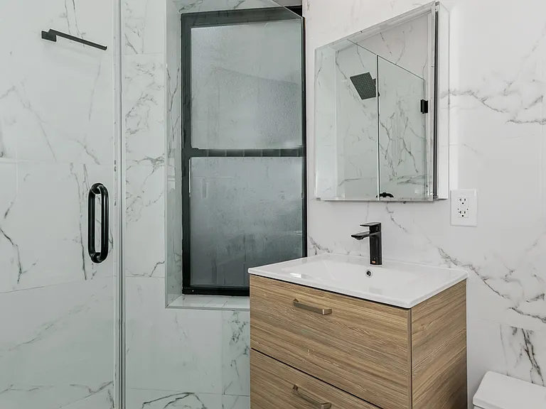 75 Thompson St #15 — Photo 6
