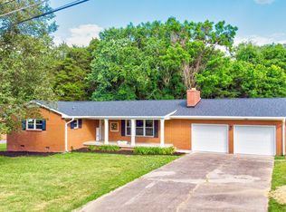 4020 Audubon Dr, Knoxville, TN 37918