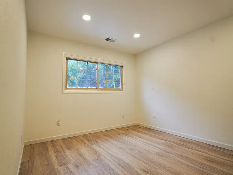 2602 Cabrillo Ave — Photo 20