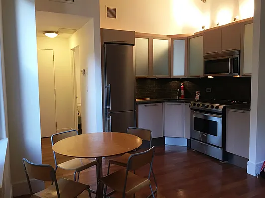 Rented by Keller Williams NYC | media 17