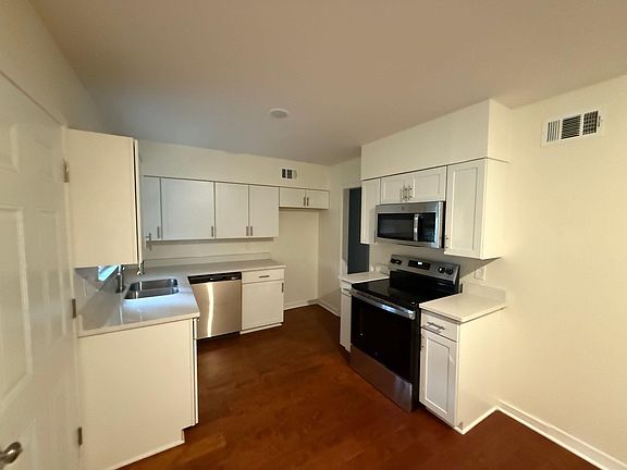 5th image of 1340 S White Station Rd