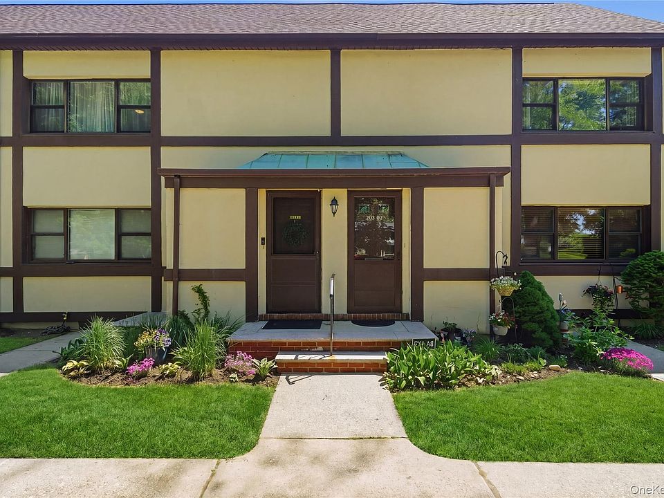 1st image of 286 Cherry Valley Avenue #A2