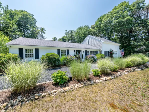 25 Frances Helen Road, Yarmouth Port, MA 02675