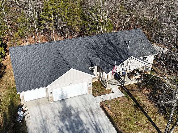 3rd image of 5745 Forest Dr
