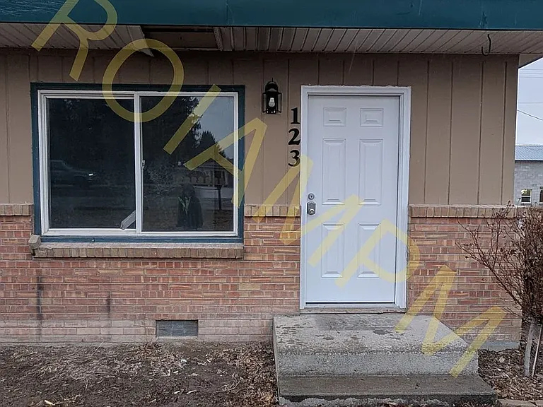 123 E Main St #123 — Photo 4