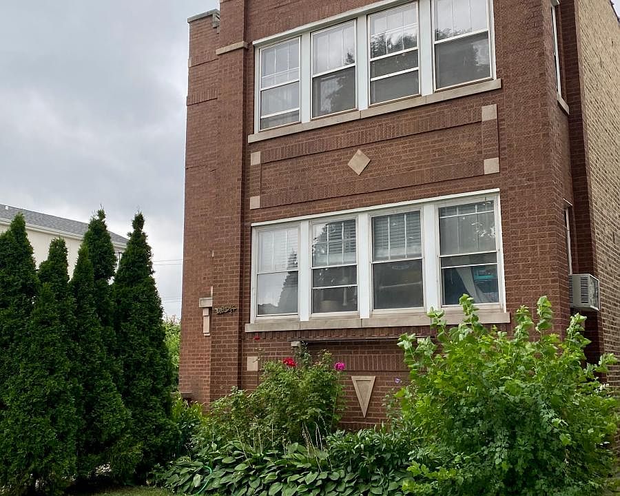 1st image of 4933 W Schubert Ave #2