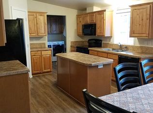 11635 SW Royal Villa Dr, Tigard, OR 97224