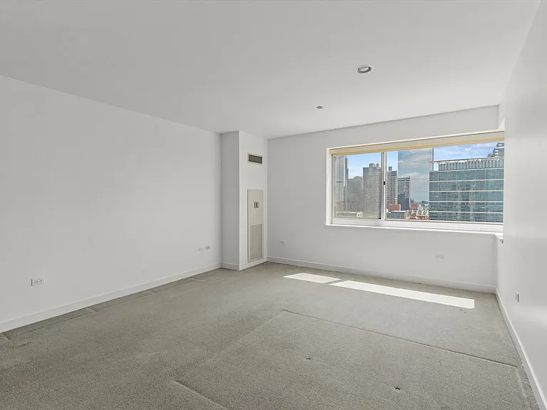 737 W Washington Blvd #2804 — Photo 14