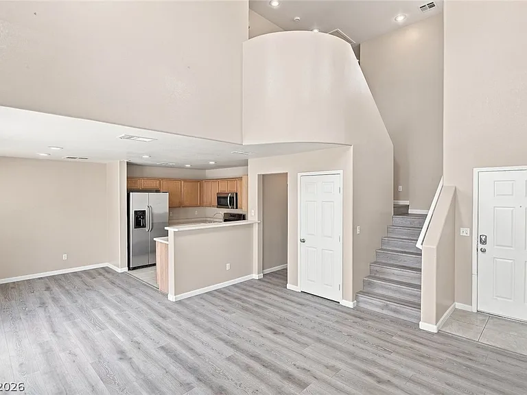 1915 Sundown Canyon Dr — Photo 3