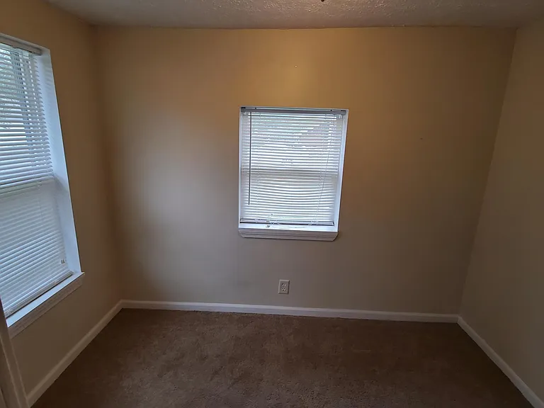 328 Milton Ave #1 — Photo 8