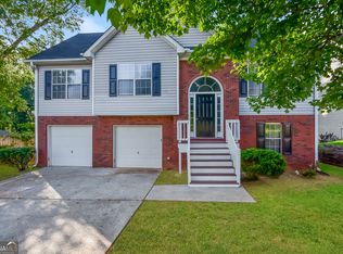 5920 Colonnade Dr, Rex, GA 30273