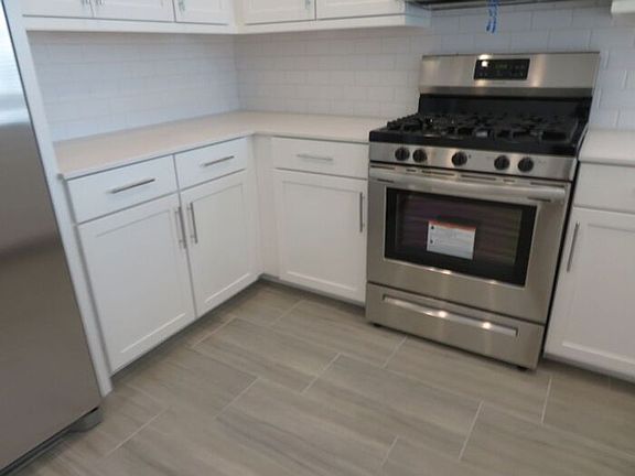 3rd image of 31812 N 125th Ln