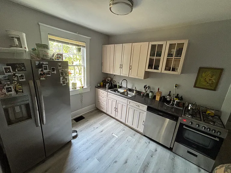 88 Waddell St NE #1 — Photo 5